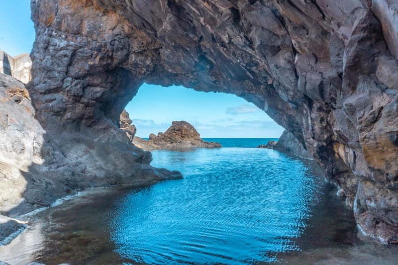 Madeira: Skywalk, Porto Moniz, Seixal, and Fanal 4WD Tour - Canhas off-road and the return wave toward Funchal