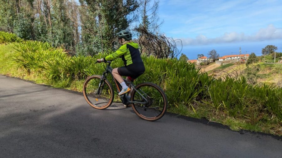 Madeira West coast: Guided Sightseeing E-Bike Tour - Miradouro do Fio: Madeira’s Westernmost Cliffs and Cross-Weather Views