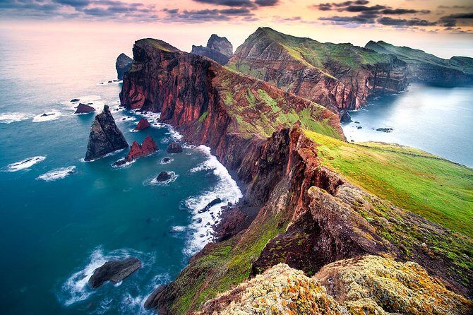 Magnificent East Tour - Santana: palheiros cottages and two hours to wander