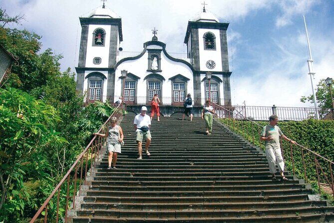 Monte Palace Tropical Garden tour with Cable Car - Pickup, Group Size, and Languages: What to Expect on the Ground