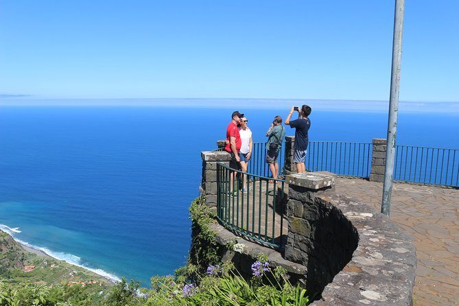 Northeast Santana Traditional Houses 4x4 Safari Full-Day Tour - Santana: thatched roofs, village charm, and quick culture time
