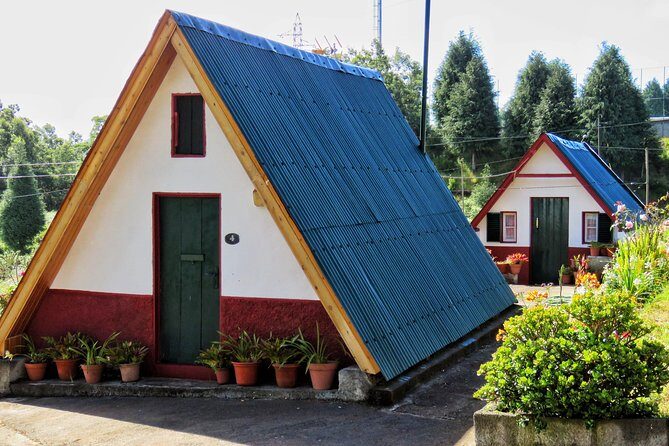 Northeast Santana Traditional Houses 4x4 Safari Full-Day Tour - Fortress of Faial and Porto da Cruz: history-adjacent viewpoints