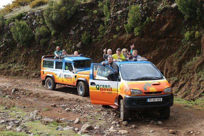 NorthWest Landscapes, UNESCO & volcanic pools 4x4 experience - São Vicente valley and Porto do Seixal beach break