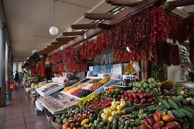 Old Funchal Walking Tour - Stop-by-Stop: Jesuits, Market, Old Town Art, and the Cathedral
