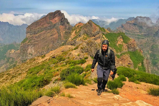 Pico do Areeiro to Pico Ruivo (PR 1) - Hiking Tour in Madeira - The PR1 walk: where the technical bits start to matter