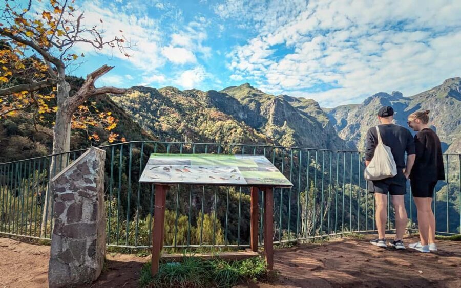 Pico do Arieiro in 4h: Immersive Private Experience (Cabrio) - Price and value: $85 for a private, high-altitude day