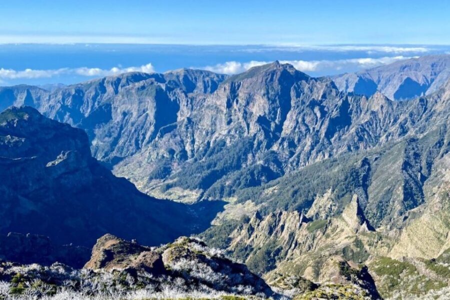 Pico Do Arieiro Pico Ruivo Sunrise or Morning Hike Transfers - The Pico Ruivo leg: why the island’s highest peak feels different