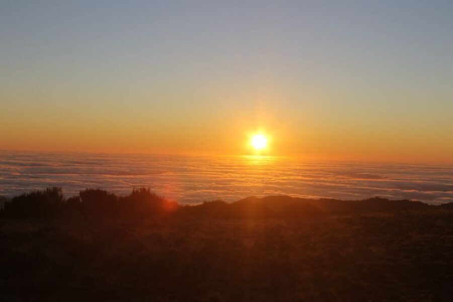 Pico do Arieiro: Private 4x4 Sunrise Trip with Hot Drinks - Price and value: $365 per group up to 6, and why that can work