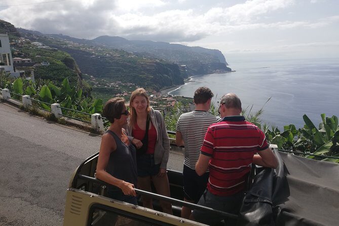 Porto Moniz - Private Full-Day - Safari 4x4 Tour - NorthWest - North coast villages: waterfalls, Seixal, and São Vicente
