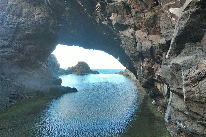 Porto Moniz, Seixal, Fanal Forest, Cliff Skywalk in Open Roof 4X4 - Cabo Girão skywalk: 589m glass-floor nerves with a 3€ ticket