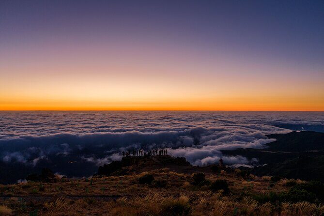 PR1 Sunrise Pico do Arieiro Self-Guided Hiking Transfer - Getting to Pico do Arieiro: pickup rules, van size, and timing that matter
