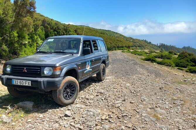 Private 4x4 Jeep Full Day to Santana or Porto Moniz - Henriques & Henriques: Madeira wine tasting with the included hour