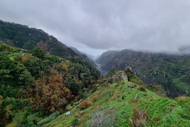Private 4x4 Jeep Half Day - Picturesque Peaks, Vineyards, Skywalk - Boca da Corrida viewpoint break: toilets plus poncha or wine