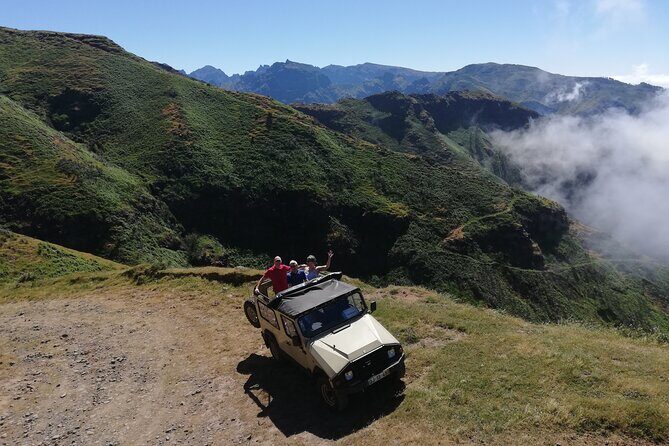 Private Full-Day - Comfort 4x4 Tour - NorthWest - Levada option and Fanal Forest: Paul da Serra at its strange best