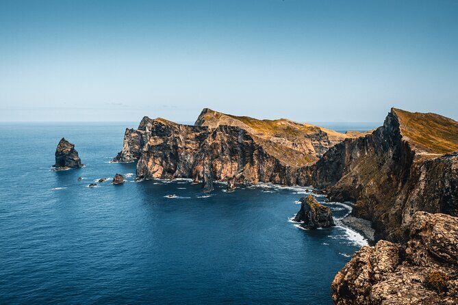 Private Half day tour around Madeira Island - Pico dos Barcelos viewpoint: the quick panorama that resets your sense of place