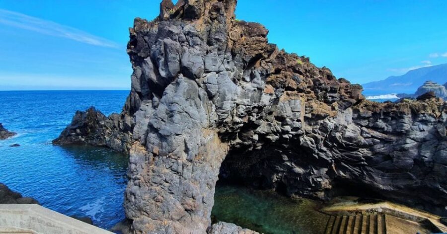 Private Jeep Tour West-Side Natural Pools - Cabo Girão and the waterfall access idea: what to expect