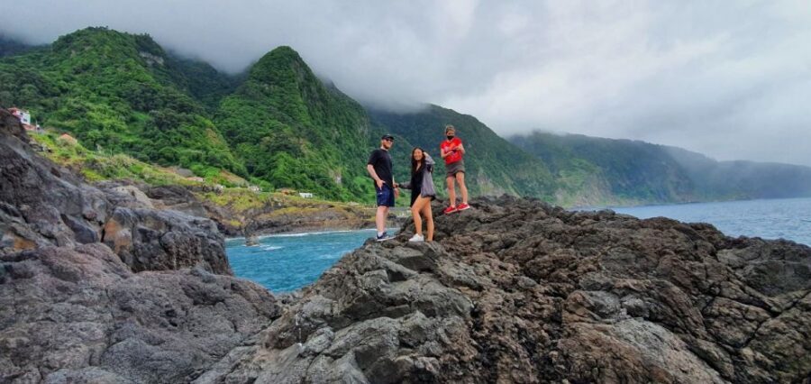 Private Jeep Tour West-Side Natural Pools - Porto Moniz natural pools vs. Seixal black beach: two kinds of water time