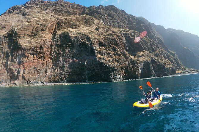 Private Kayak Tour & Snorkeling in Câmara de Lobos - Porto de Câmara de Lobos: where the tour begins and how it runs