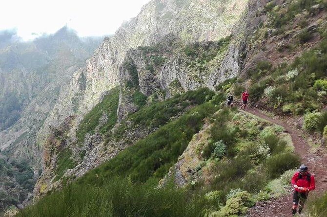 Private Sunrise Guided hike on Pico do Areeiro or other custom - What to pack for an all-weather sunrise hike