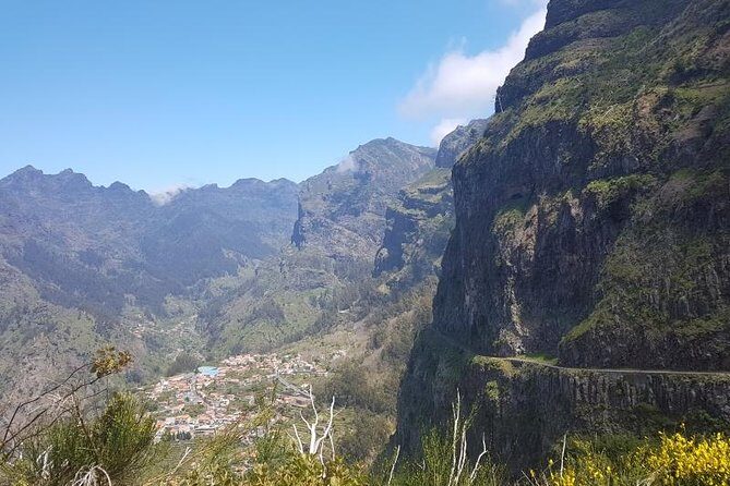 Private Tour Nun's Valley Halfday - Pico dos Barcelos: panoramic Funchal views in 30 minutes