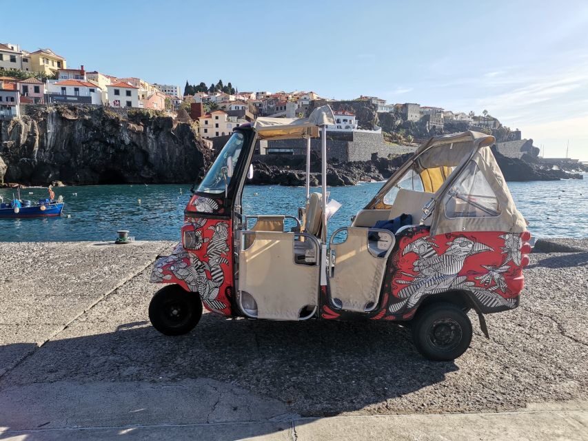 Private tour:Câmara de Lobos Churchill Bay Guided Tuk Tuk - Pico da Torre Viewpoint: A Quiet Spot for Madeira Photos