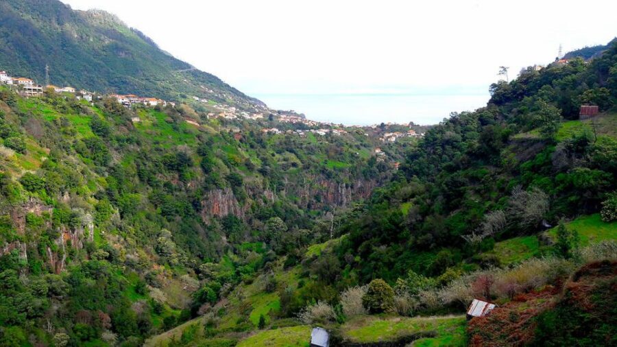 Referta / Castelejo - Levada Walk - The Ancient Water Mill Stop: How Levada Water Powered Work