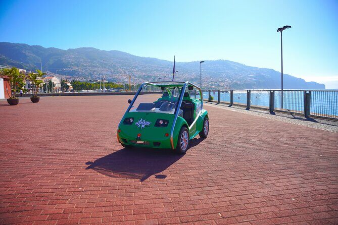 Self-Guided Sightseeing Tour on an Eletric Car | Funchal - Apps, voice narration, and the GPS tablet: how the support feels in real life