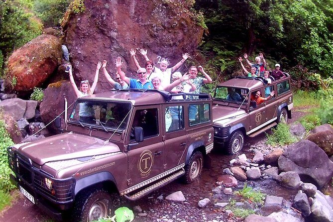 Skywalk with Wines Tasting and Vineyards Half day 4x4 Adventure - The 4x4 ride to São Vicente: thrilling roads, real mountain texture