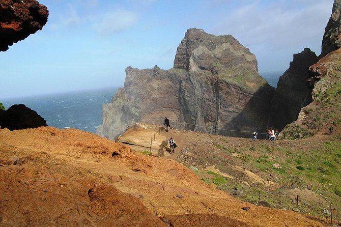 SUNRISE guided HIKE in Ponta de São Lourenço Natural reserve PR8 - Pace, timing, and what to pack for a 4 to 5 hour morning