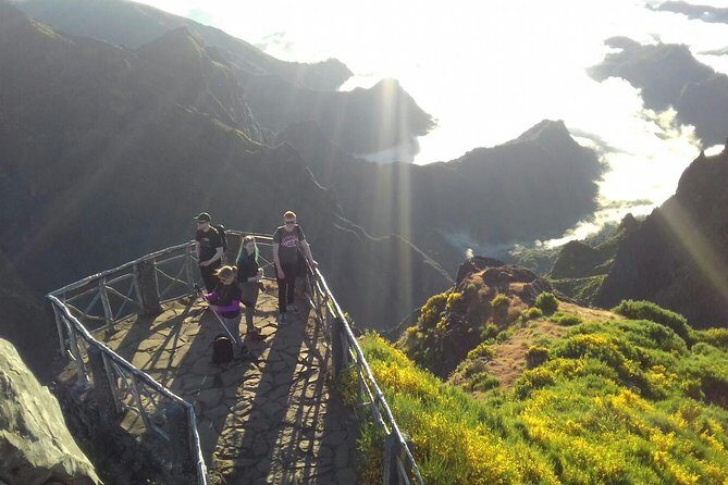 Sunrise Guided Hike PR1 Pico do Areeiro Pico Ruivo small group - Getting picked up in Funchal/Caniço: the early start that actually makes sense
