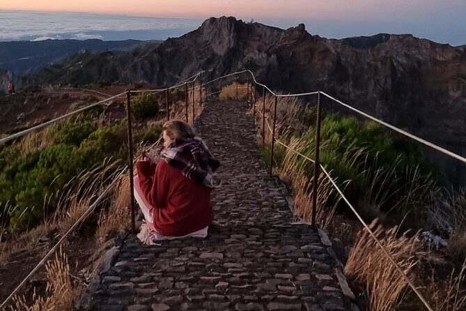 Sunrise in Areeiro Peak - What’s included (and what you’ll need to handle yourself)