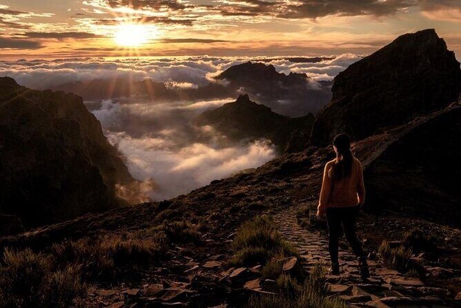 Sunrise Transfer To Pico Do Arieiro, Hike To Pico Ruivo & Return From Teixeira - Who this hike suits best (and who should choose a different day)
