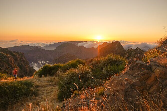 Sunset Tour @ Pico Do Areiro | Half Day 4x4 Tour - 4x4 comfort on winding roads (and why it matters for your day)