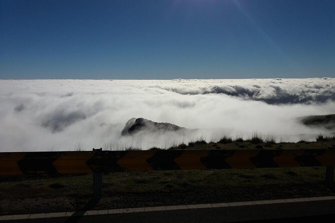 The East Tour-Pico do Areeiro,Santana & Pico do Facho Small Group - Faial viewpoint and Laurissilva forest views: panoramic without the hike