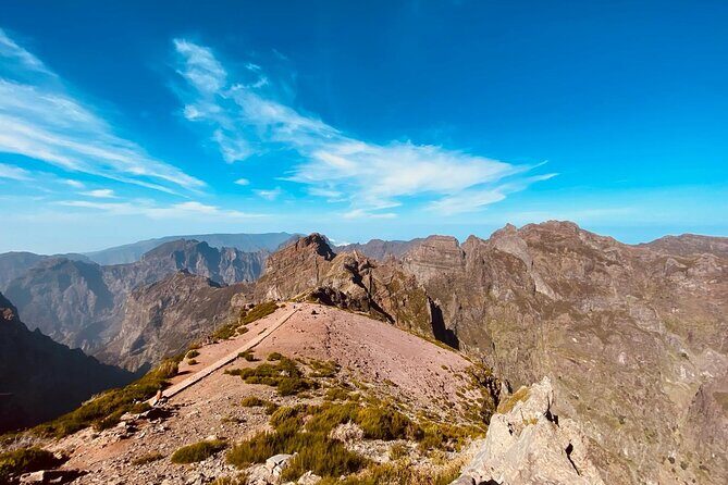 Transfer from Achada do Teixeira to Pico do Arieiro - Meeting at Achada do Teixeira: Mountain Spot Café as Your Anchor