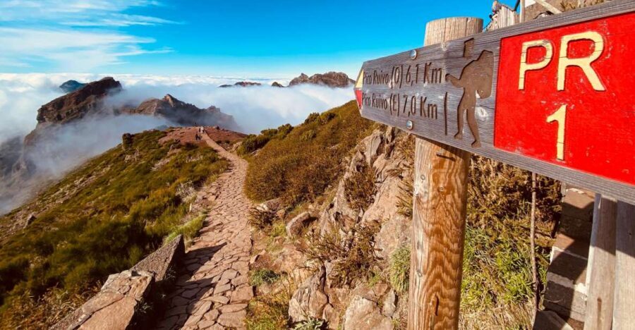 Transfer from Pico do Areeiro to Achada do Teixeira - Pickup at Pico do Areeiro Parking: Keep It Simple and On Time