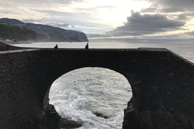 West Madeira 4x4 Tour with Local Guide - Porto Moniz natural swimming pools: lunch and a real swim break