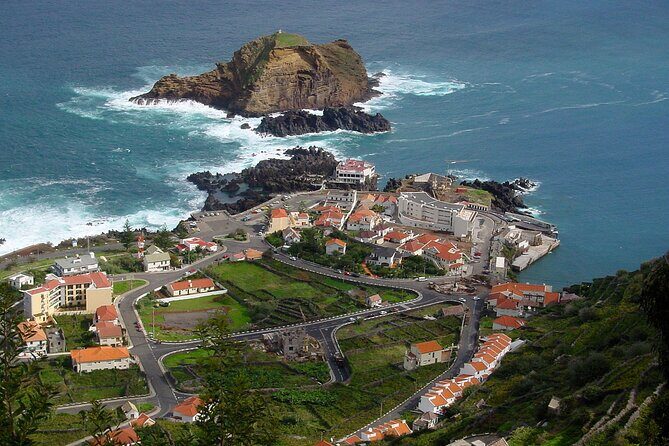 West of Madeira Tour - Stop 4: Pico Ruivo plateau and levadas starting point