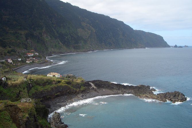 West of Madeira Tour - Stop 5: Porto Moniz natural swimming pools (your long lunch break)
